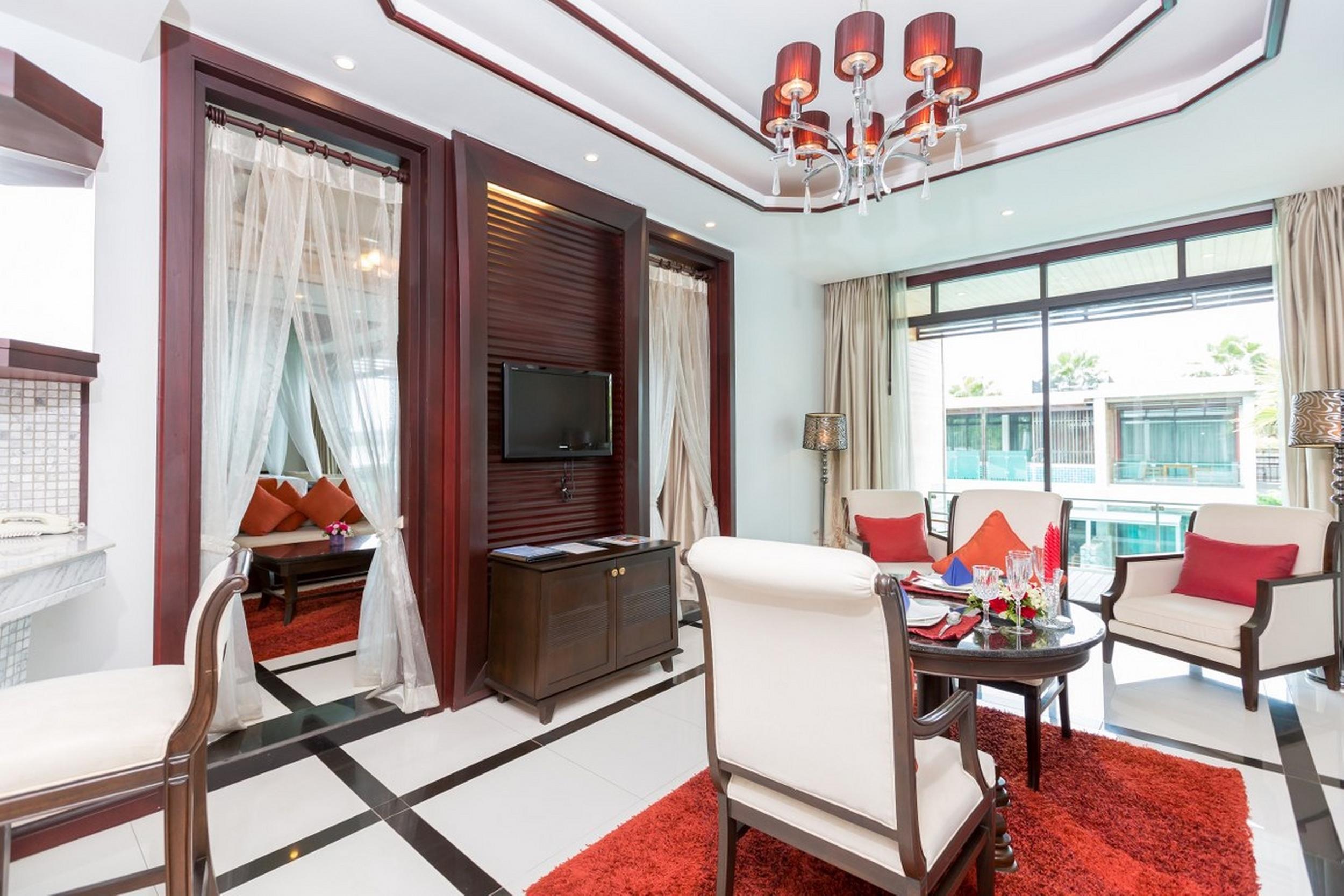 Wyndham Sea Pearl Resort, Phuket Patong Dış mekan fotoğraf A living room at the hotel