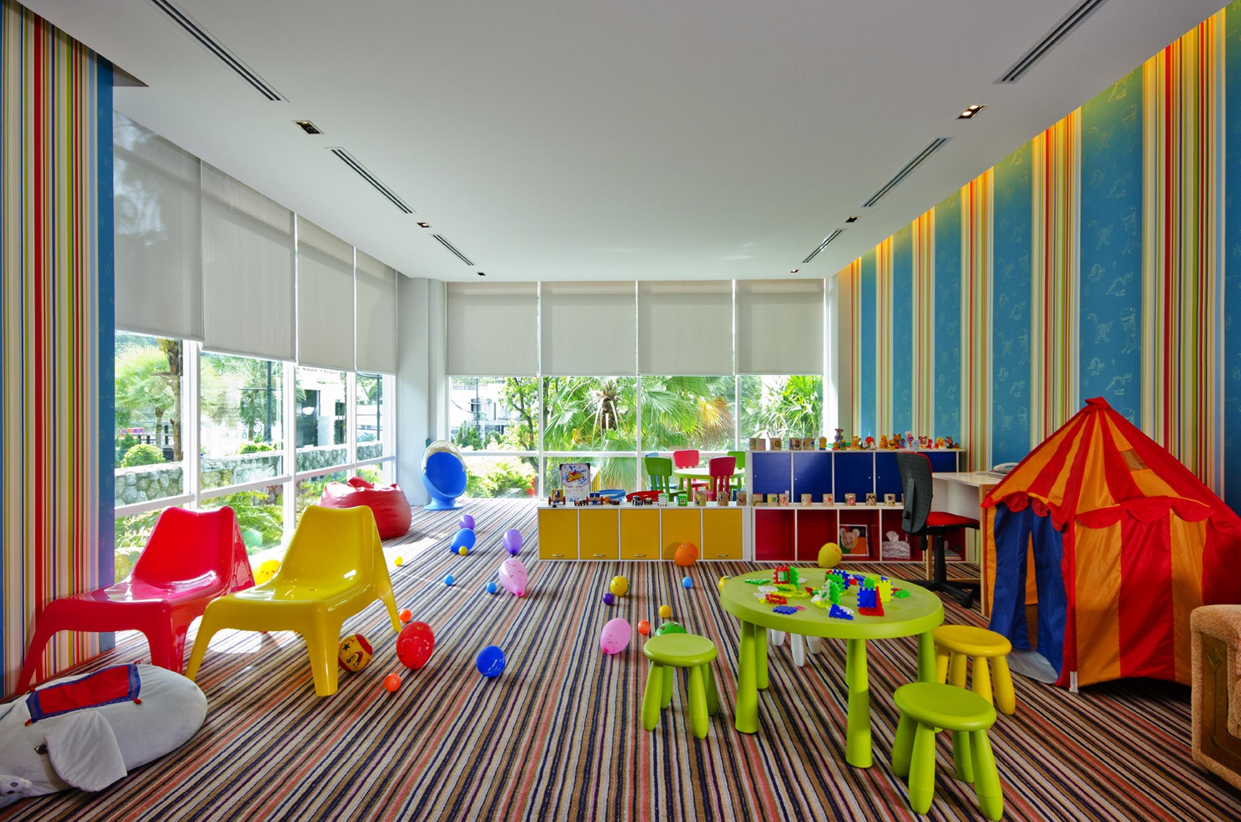 Wyndham Sea Pearl Resort, Phuket Patong Dış mekan fotoğraf A nursery in Thailand