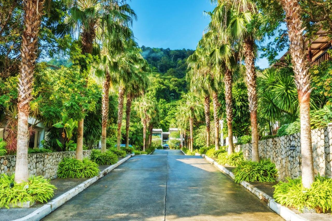 Wyndham Sea Pearl Resort, Phuket Patong Dış mekan fotoğraf The entrance to the resort